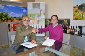 Bodega Iniesta y FEDER trabajan juntos Bodega Iniesta y FEDER trabajan juntos