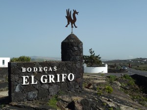 Bodegas El Grifo Imagen. Entrada de Bodegas El Grifo