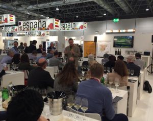 Cinco vinos de la D.O. Ribeiro entre los 100 mejores de España en Prowein Alemania Cinco vinos de la D.O. Ribeiro entre los 100 mejores de España en Prowein Alemania