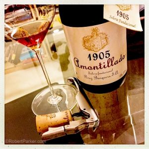 100 Puntos Parker al Amontillado 1905 Solera Fundacional de Pérez Barquero 100 Puntos Parker al Amontillado 1905 Solera Fundacional de Pérez Barquero