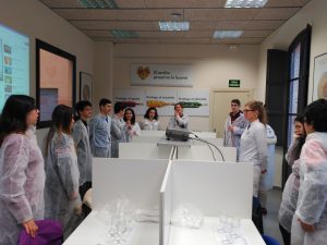 El ICSURO abre sus puertas a estudiantes de las comarcas de Girona. El ICSURO abre sus puertas a estudiantes de las comarcas de Girona.
