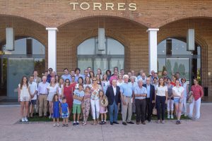 Bodegas Torres ha acogido a las grandes familias del vino europeas, en el encuentro anual de las Primum Familiae Vini (PFV)