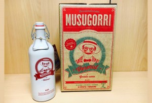 Musugorri el nuevo vermut solidario de Aribau musugorri