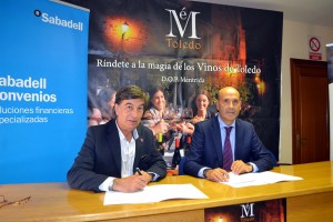 D.O Méntrida firma un convenio con Banco Sabadell firma-convenio-sabadell-do-mentrida