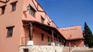 Bodegas Emilio Moro. Subzona de Valladolid. Es una bodega de referencia de la DO Ribera del Duero. Bodegas Emilio Moro. Subzona de Valladolid. Es una bodega de referencia de la DO Ribera del Duero.