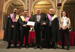 Vicente Gandía, mejor bodega del año 2017 LUIS GARCIA SEVERINO RECOGIENDO EL PREMIO