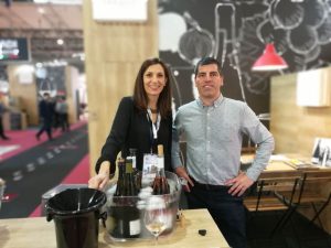 Hiruzta Bodega, Ana LLuch e Iker Zubia. Hiruzta Bodega, Ana LLuch e Iker Zubia.